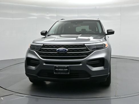 Certified 2022 Ford Explorer XLT image 60