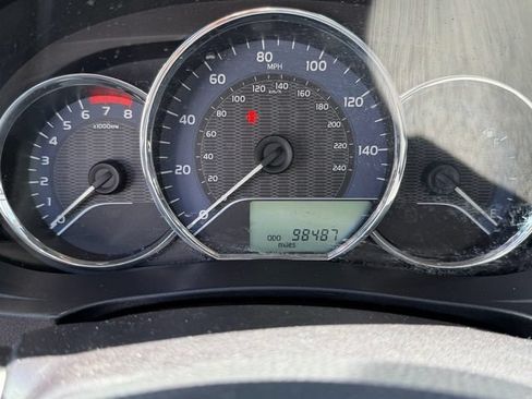 Used 2015 Toyota Corolla LE FWD image 19