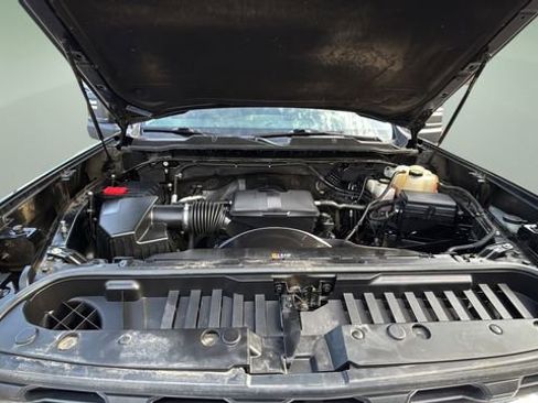 Used 2023 Chevrolet Silverado 2500 LT w/ Convenience Package image 33