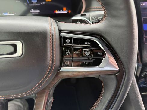 Used 2023 Jeep Grand Cherokee L Summit image 21