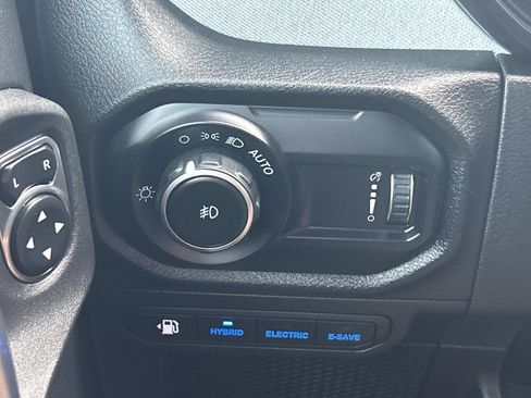 Used 2024 Jeep Wrangler Unlimited AWD/4WD image 42