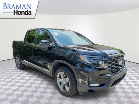 Used 2024 Honda Ridgeline TrailSport image 2