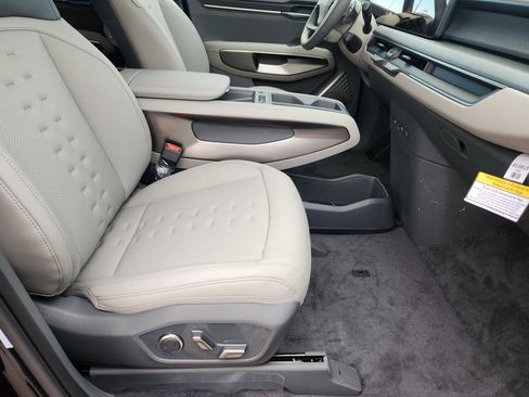 New 2026 Kia EV9 Wind image 10