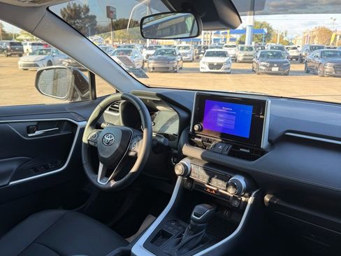 Used 2024 Toyota RAV4 XLE Premium image 10