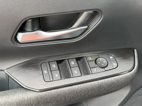 Used 2026 Nissan Kicks SV w/ Cold Weather Package AWD/4WD image 14