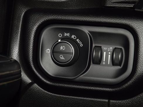 Used 2022 RAM 2500 Laramie image 36