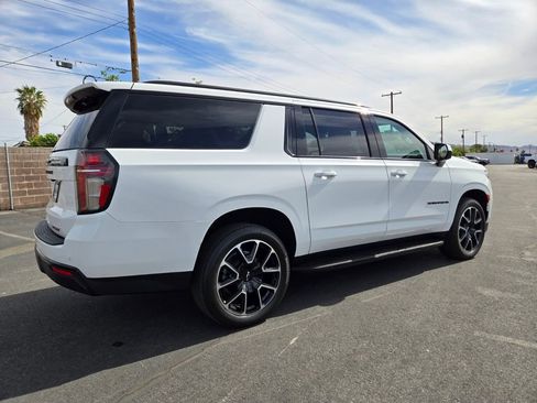 Used 2023 Chevrolet Suburban RST AWD/4WD image 6