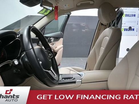 Used 2022 Mercedes-Benz GLC 300 4MATIC image 18