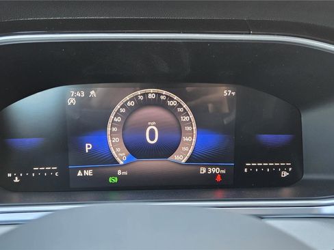 New 2026 Volkswagen Taos SE image 17