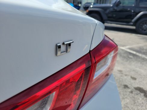 Used 2023 Chevrolet Malibu LT w/ Driver Confidence Package image 11