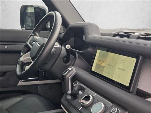 Used 2023 Land Rover Defender 110 X-Dynamic SE image 21