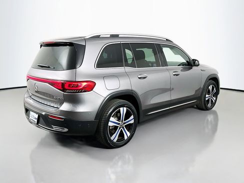 Used 2022 Mercedes-Benz EQB 350 4MATIC image 7