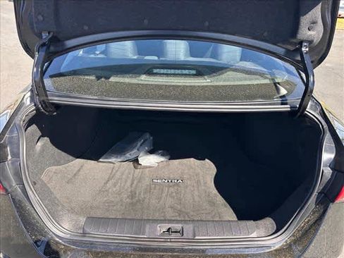 Used 2024 Nissan Sentra S image 25