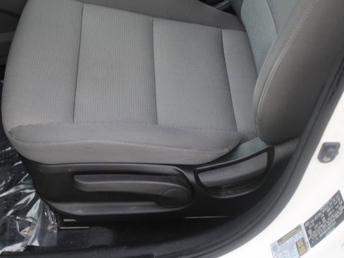 Used 2017 Kia Forte LX image 10