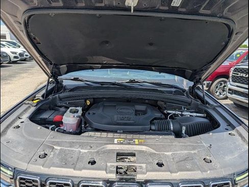 Used 2023 Jeep Grand Cherokee L Overland w/ Advanced Protech Group III image 22