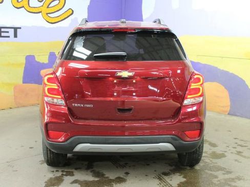 Used 2021 Chevrolet Trax LT w/ Driver Confidence Package AWD/4WD image 7