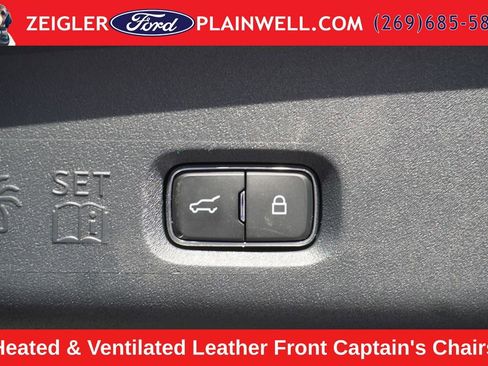 Used 2025 Ford Expedition Max Platinum AWD/4WD image 14