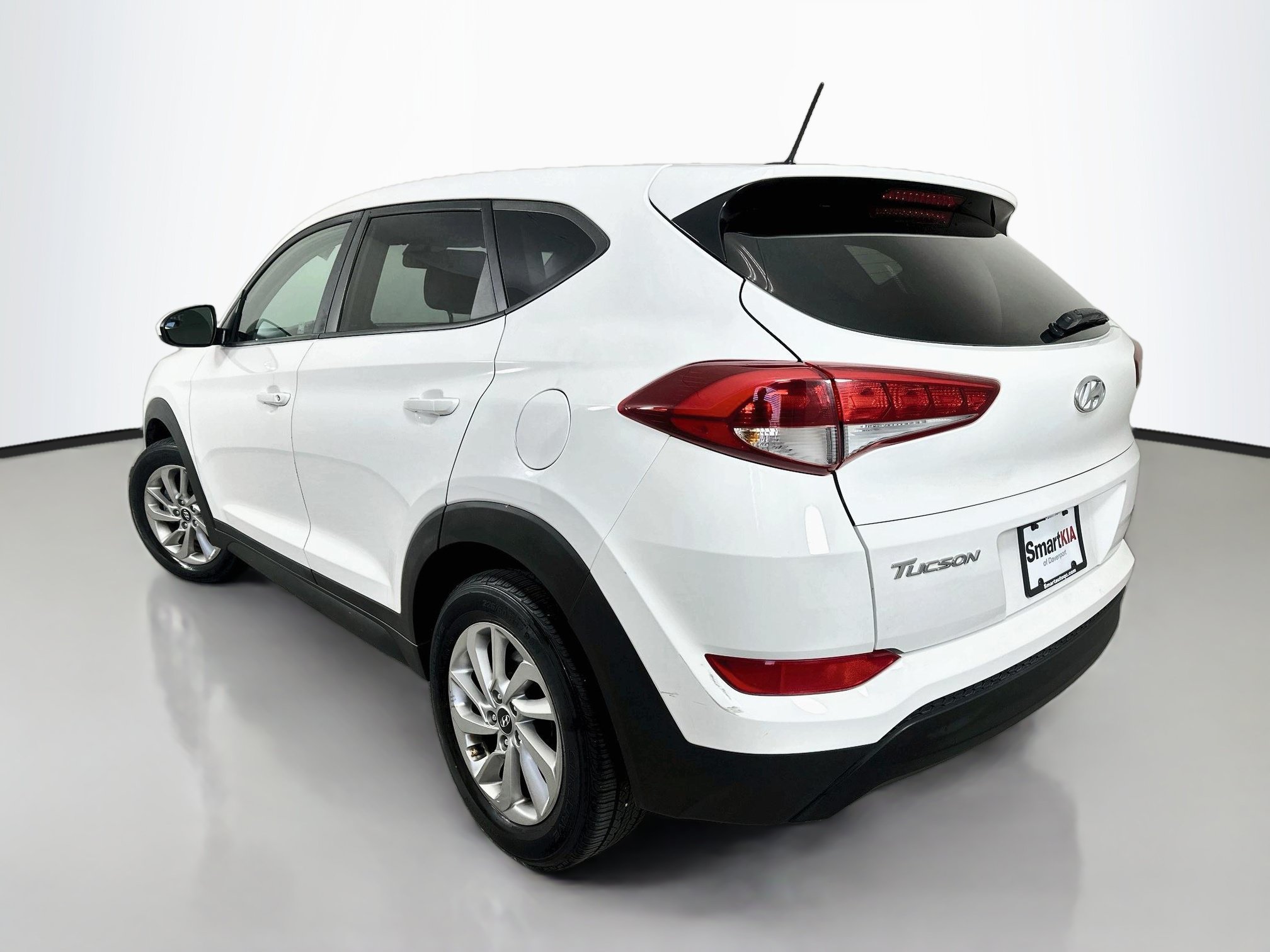Used 2017 Hyundai Tucson SE w/ Cargo Package FWD image 5