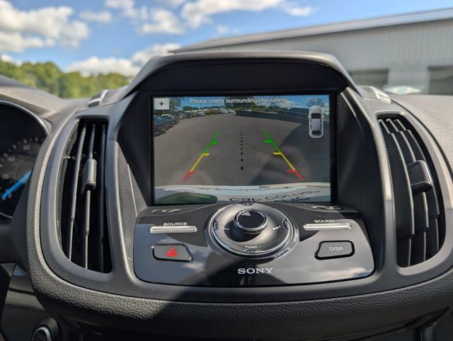Used 2018 Ford Escape Titanium AWD/4WD image 25