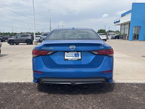 Used 2023 Nissan Sentra SR w/ SR Premium Package FWD image 5