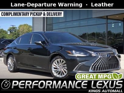 Used 2023 Lexus ES 300h Ultra Luxury w/ Accessory Package (Z2)