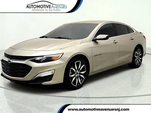 Used 2024 Chevrolet Malibu RS FWD image 1