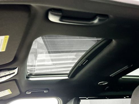 New 2026 Kia EV9 Land image 19