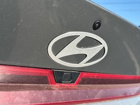Used 2024 Hyundai Elantra SEL FWD image 20