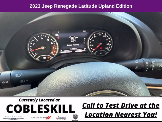 Used 2023 Jeep Renegade Latitude AWD/4WD image 11