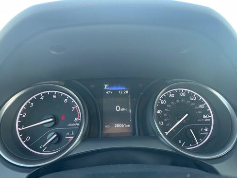 Used 2023 Toyota Camry SE FWD image 23