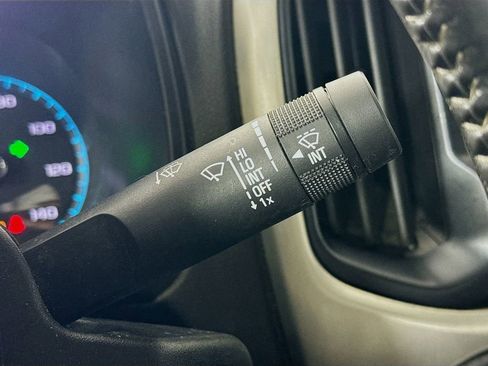 Used 2017 GMC Canyon SLE w/ SLE Convenience Package image 11