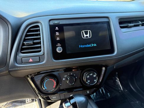 Used 2020 Honda HR-V Sport image 17
