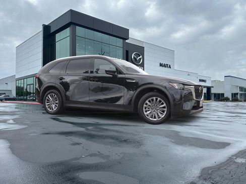 Used 2024 MAZDA CX-90 Plug-In Hybrid w/ Preferred AWD/4WD image 4