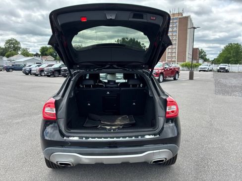 Used 2019 Mercedes-Benz GLA 250 4MATIC image 44
