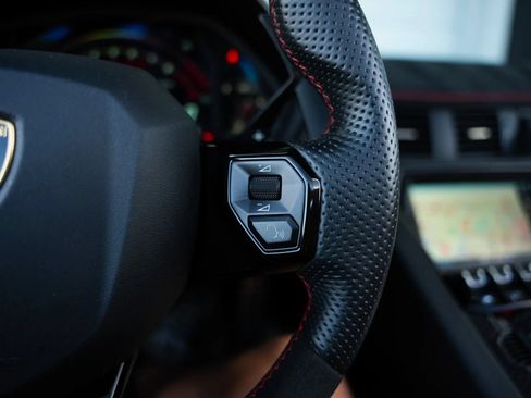 Used 2021 Lamborghini Aventador SVJ AWD/4WD image 51