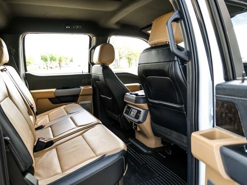 Used 2023 Ford F350 Lariat w/ FX4 Off-Road Package image 37