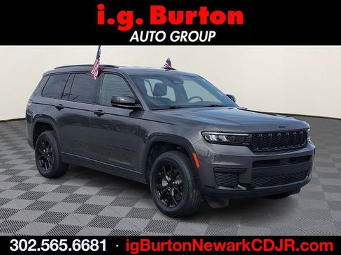 Used 2024 Jeep Grand Cherokee L Altitude image 1