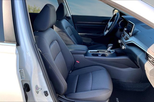 New 2026 Nissan Altima 2.5 SV FWD image 10