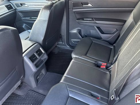 Used 2020 Volkswagen Atlas Cross Sport SE AWD/4WD image 13