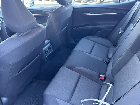 Used 2025 Toyota Camry LE image 10