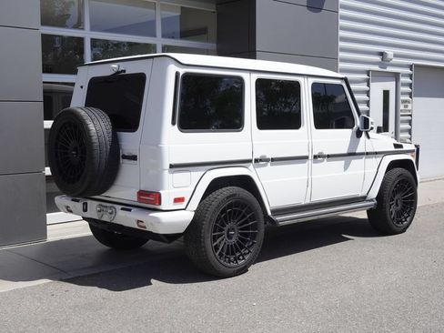 Used 2015 Mercedes-Benz G 550 image 4