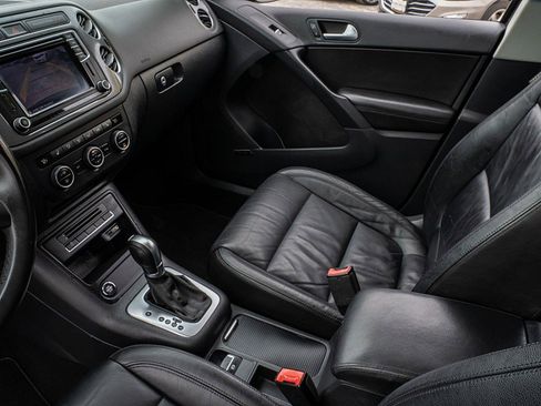 Used 2016 Volkswagen Tiguan SEL image 15