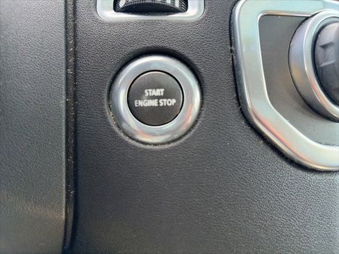 Used 2016 Land Rover LR4 HSE Silver Edition image 24