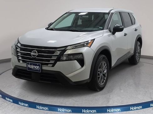 Used 2024 Nissan Rogue S AWD/4WD image 1