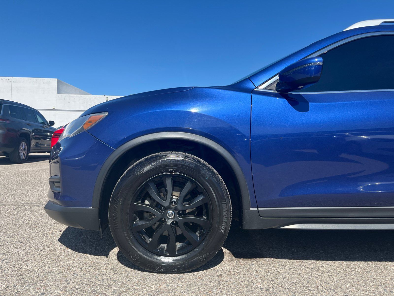 Used 2019 Nissan Rogue SV FWD image 11