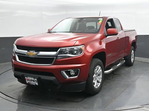 Used 2016 Chevrolet Colorado LT w/ LT Convenience Package RWD image 6