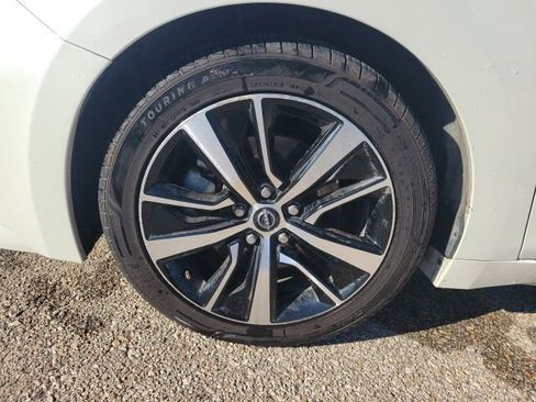 Used 2023 Nissan Maxima SV w/ Floor Mat Group image 26