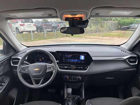 Used 2025 Chevrolet TrailBlazer LT image 31