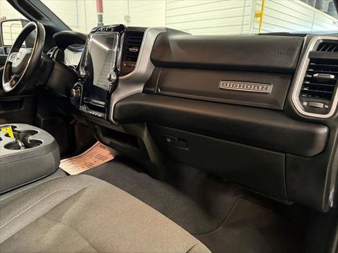 Certified 2024 RAM 2500 Big Horn w/ Sport Appearance Package AWD/4WD image 9