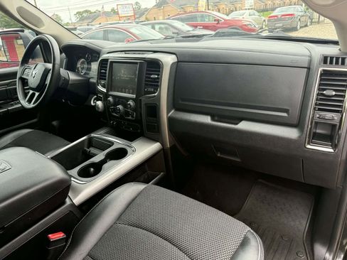 Used 2017 RAM 1500 Sport RWD image 20